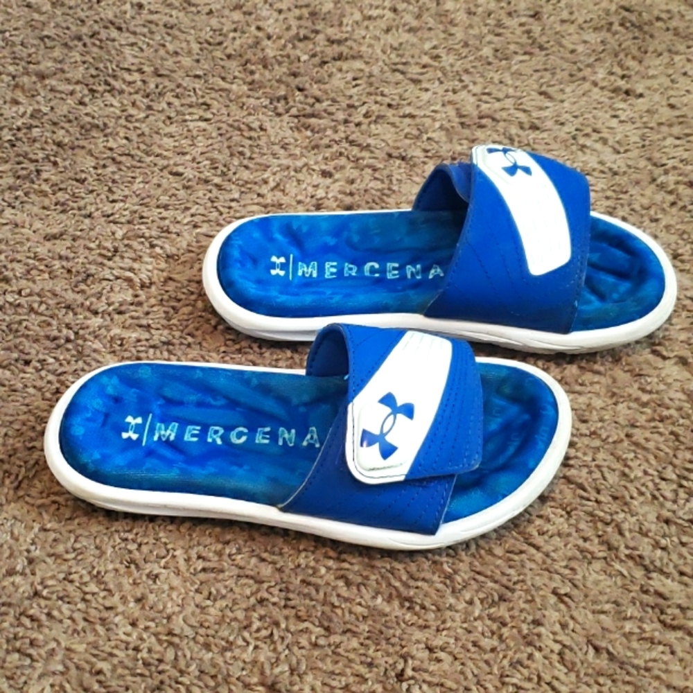 Boy's Underarmour Mercenary Sandals size 1